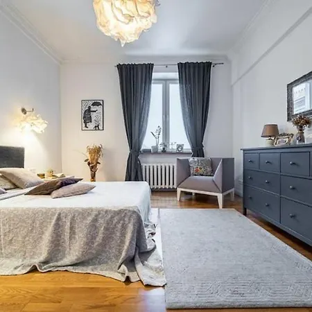 Cozy In Centre Of